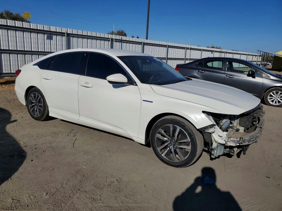 Продаж на аукціоні авто 2018 Honda Accord, vin: 1HGCV3F14JA010415, номер лоту: 69244146