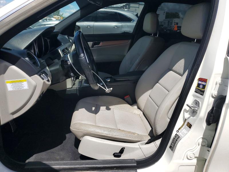 2014 Mercedes-benz C მანქანა იყიდება აუქციონზე, vin: WDDGF4HBXEG172180, აუქციონის ნომერი: 68564776