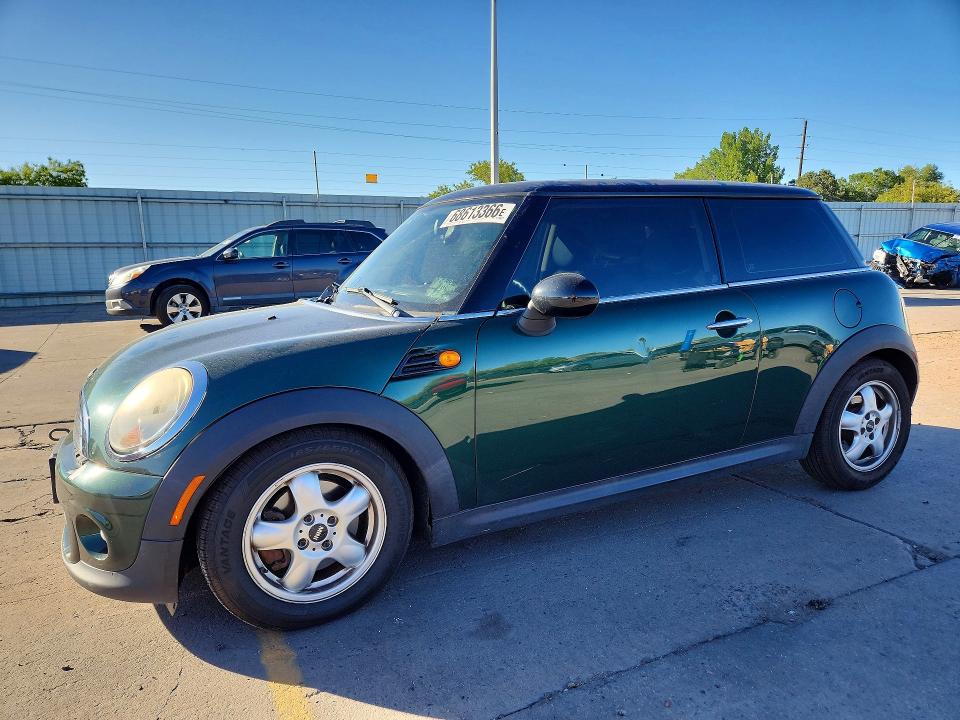 2011 Mini Cooper მანქანა იყიდება აუქციონზე, vin: WMWSU3C52BT091020, აუქციონის ნომერი: 68613366