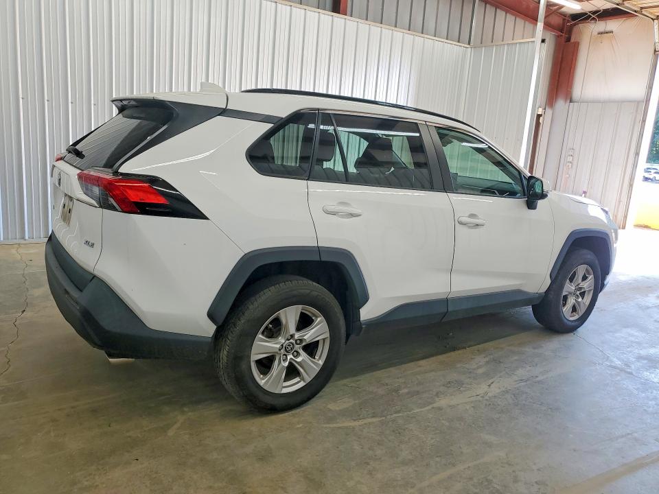 69585936 :رقم المزاد ، 2T3W1RFV6MW171593 vin ، 2021 Toyota Rav4 مزاد بيع
