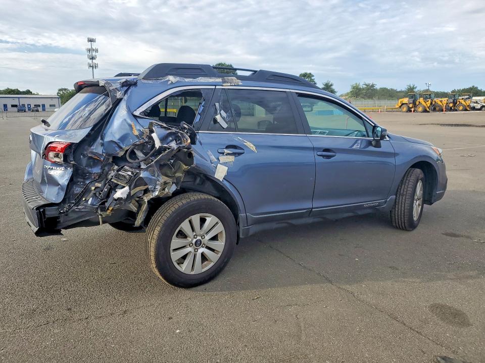 68611026 :رقم المزاد ، 4S4BSAHC6F3334334 vin ، 2015 Subaru Outback مزاد بيع