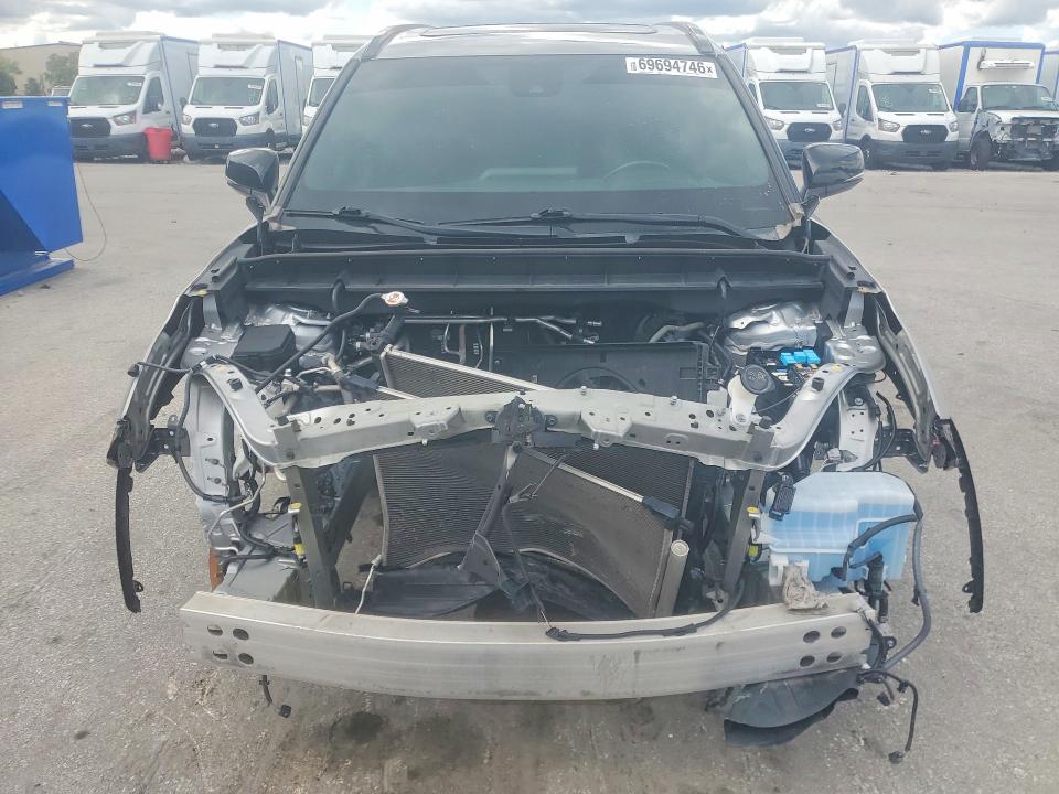Продаж на аукціоні авто 2022 Toyota Highlander, vin: 5TDLZRAH5NS116908, номер лоту: 69694746
