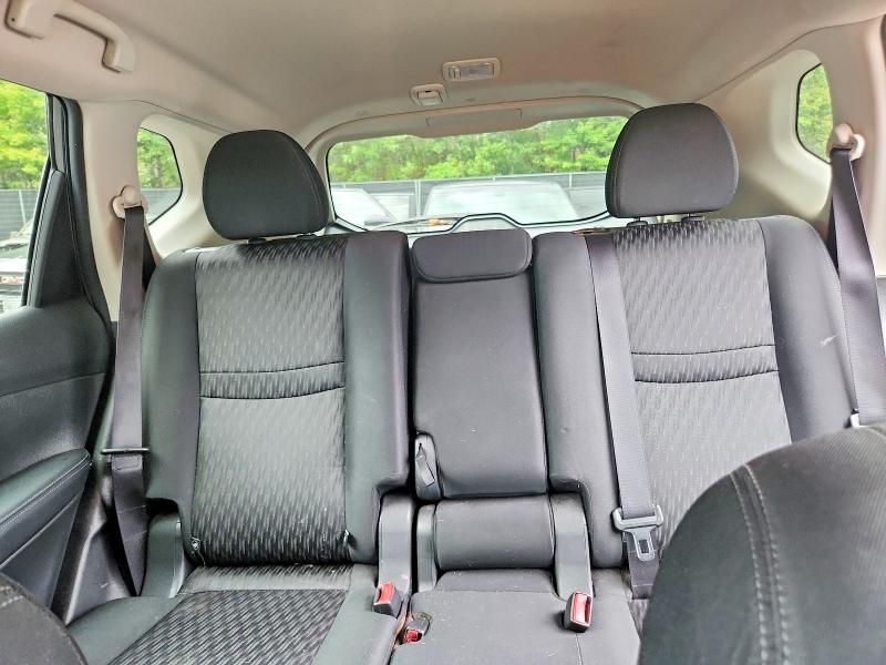 Продажа на аукционе авто 2018 Nissan Rogue, vin: KNMAT2MV9JP594318, номер лота: 70479196