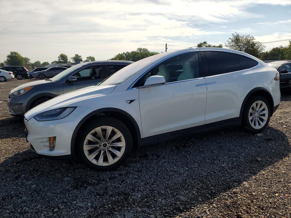 Продаж на аукціоні авто 2021 Tesla Model X, vin: 5YJXCAE28MF319644, номер лоту: 68545556