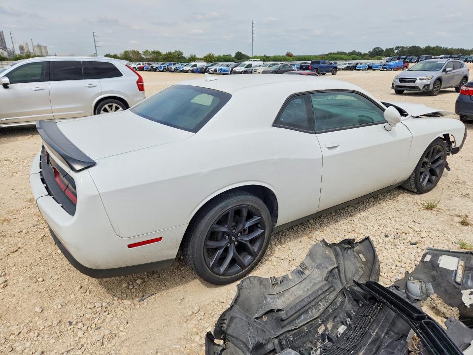 70647956 :رقم المزاد ، 2C3CDZAG3PH587015 vin ، 2023 Dodge Challenger مزاد بيع