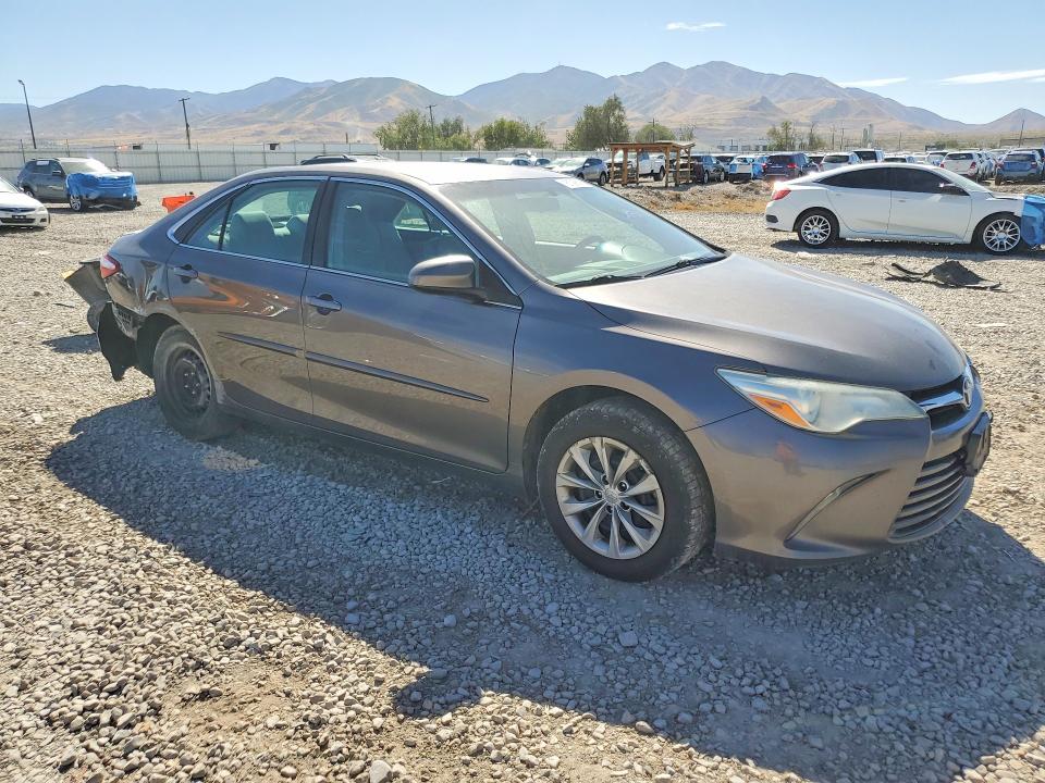 2017 Toyota Camry მანქანა იყიდება აუქციონზე, vin: 4T1BF1FKXHU318875, აუქციონის ნომერი: 67398086