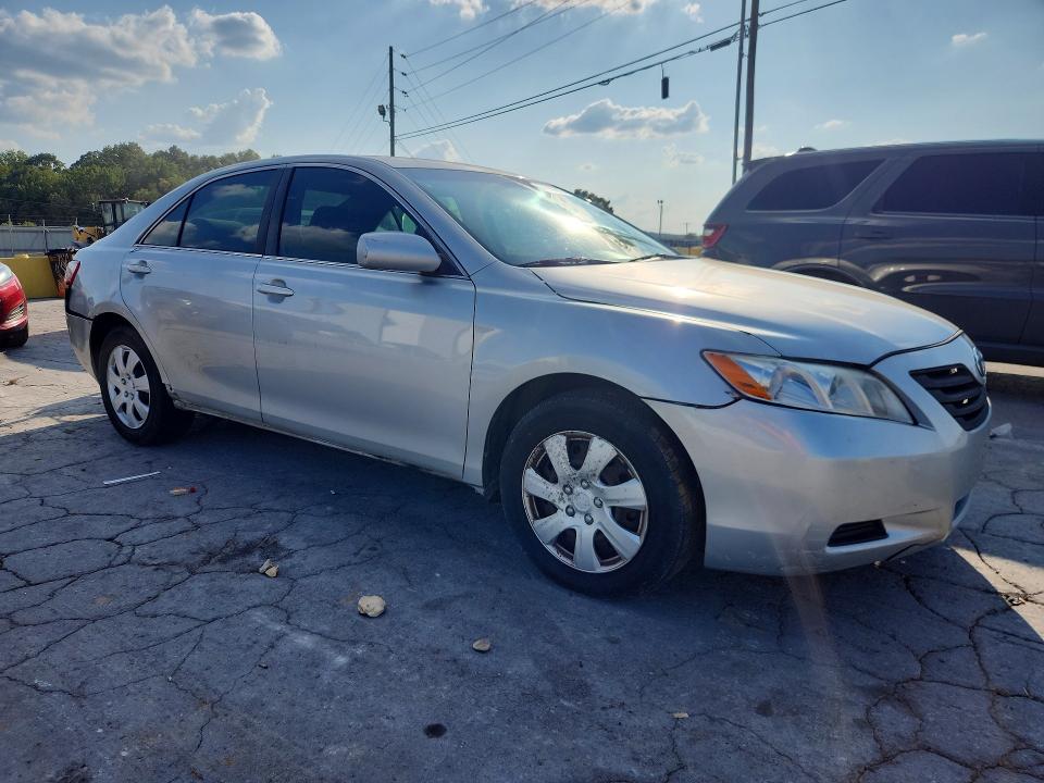 67690646 :رقم المزاد ، 4T1BE46K07U678398 vin ، 2007 Toyota Camry مزاد بيع