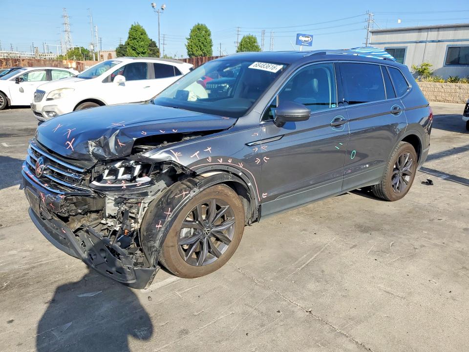 68483616 :رقم المزاد ، 3VV3B7AX6PM139408 vin ، 2023 Volkswagen Tiguan مزاد بيع