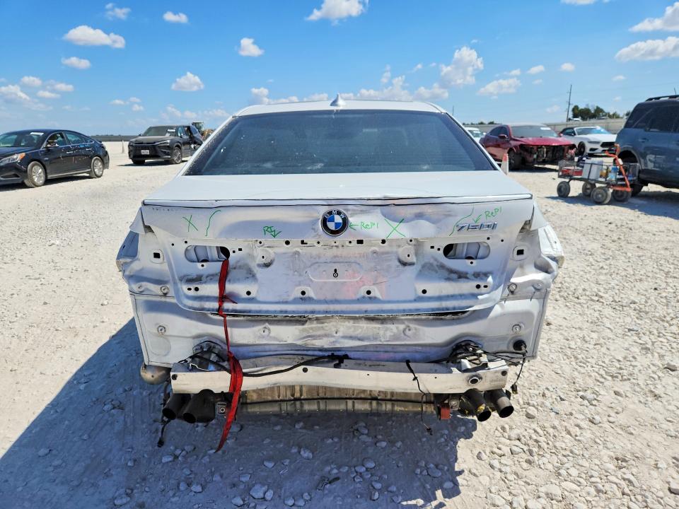 Продаж на аукціоні авто 2018 Bmw 750, vin: WBA7F0C58JGM23452, номер лоту: 69757136