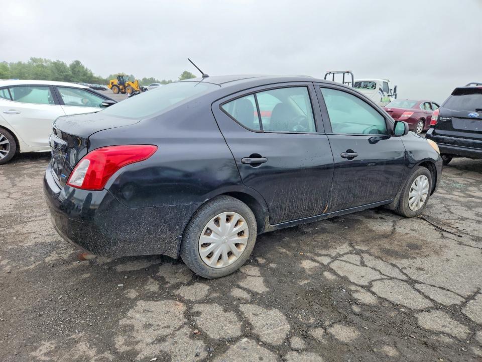2013 Nissan Versa მანქანა იყიდება აუქციონზე, vin: 3N1CN7AP9DL827879, აუქციონის ნომერი: 67425716