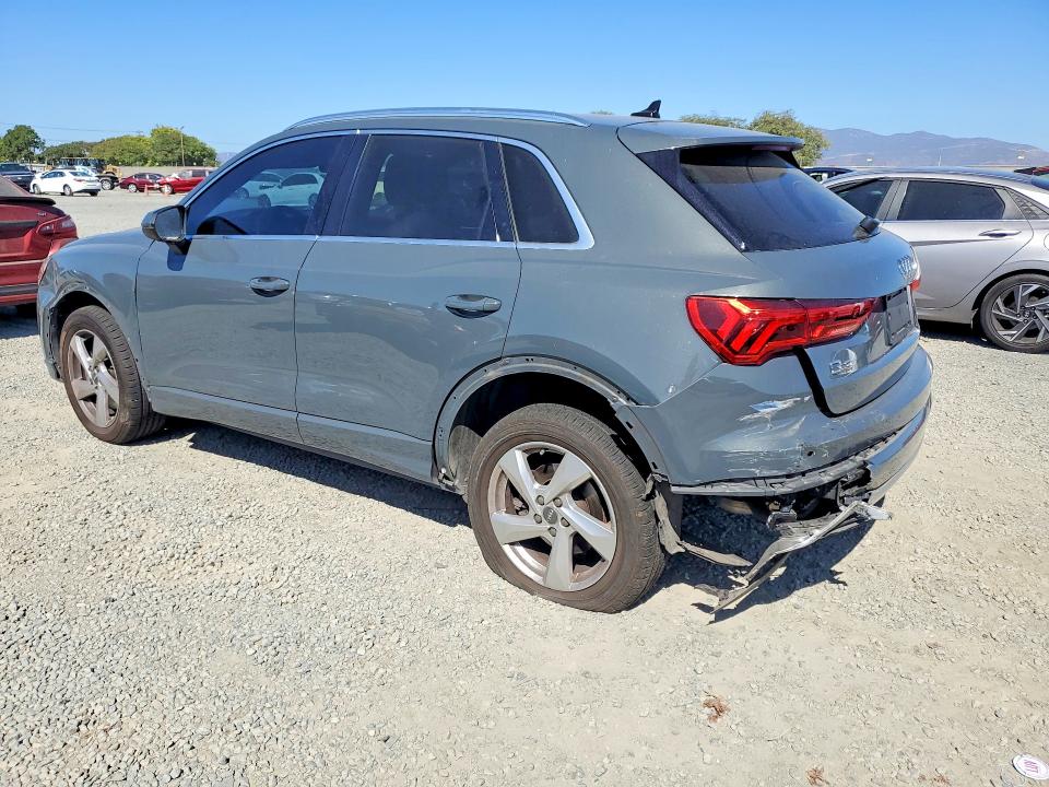 2020 Audi Q3 მანქანა იყიდება აუქციონზე, vin: WA1AECF35L1101309, აუქციონის ნომერი: 67677236