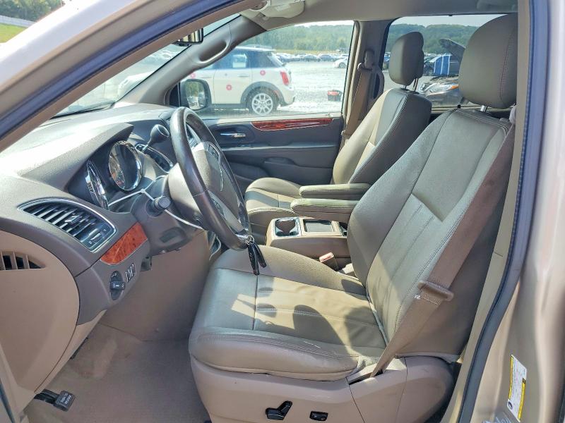 2015 Chrysler Town & Country მანქანა იყიდება აუქციონზე, vin: 2C4RC1BG6FR513802, აუქციონის ნომერი: 69590936