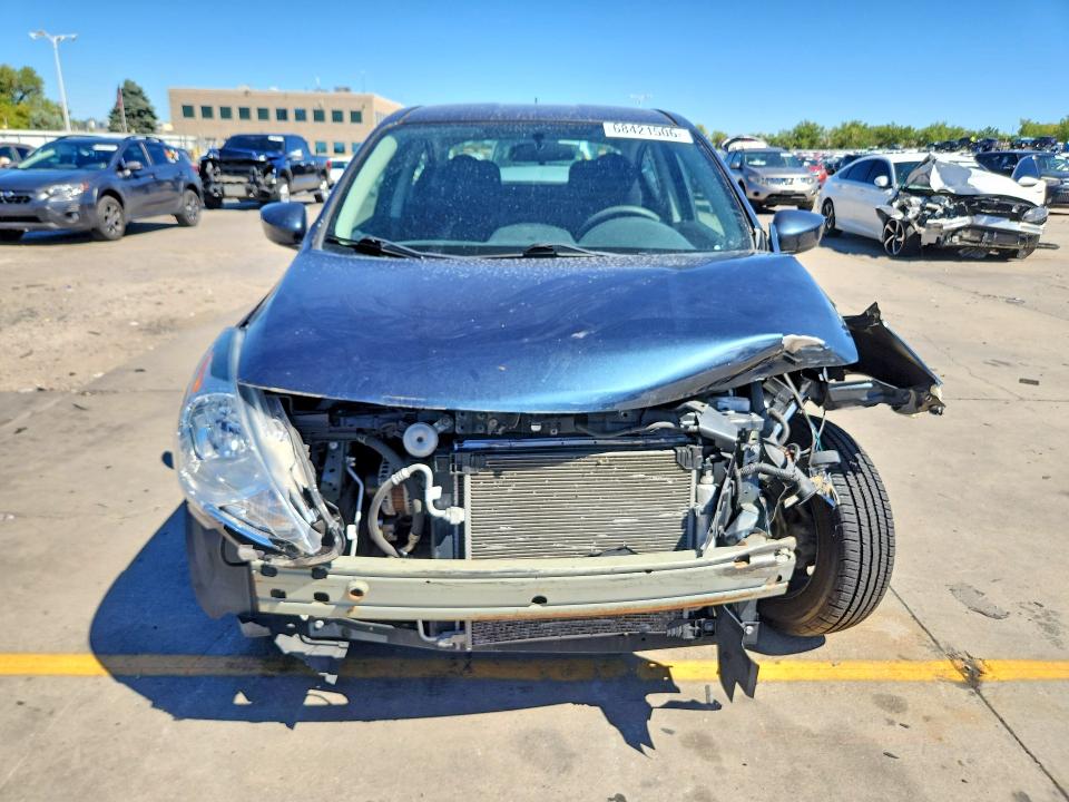 68421506 :رقم المزاد ، 3N1CN7AP4HL821378 vin ، 2017 Niss Versa مزاد بيع