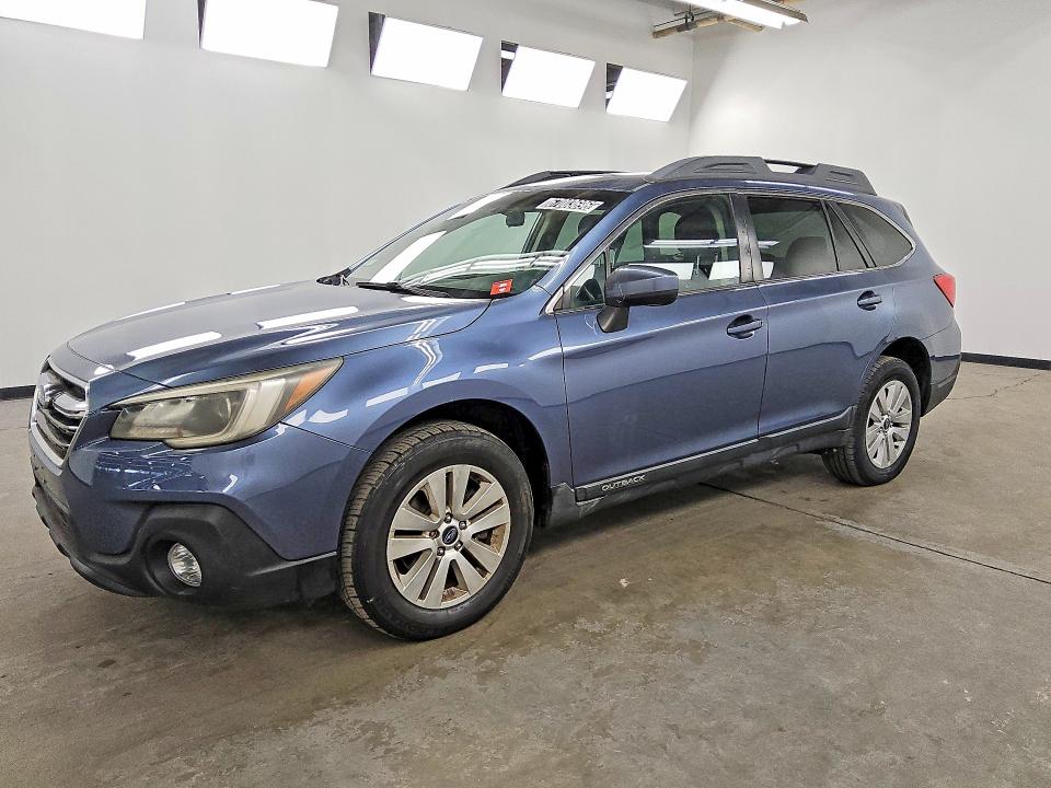 67003696 :رقم المزاد ، 4S4BSACC8J3226796 vin ، 2018 Subaru Outback مزاد بيع