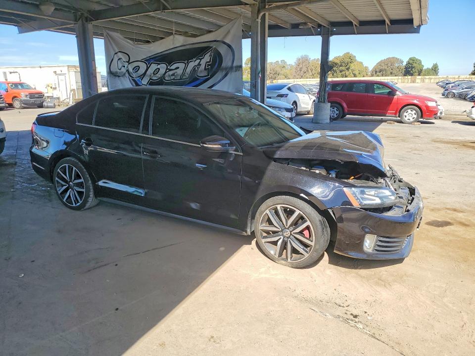 68672476 :رقم المزاد ، 3VW5T7AJ6DM449681 vin ، 2013 Volkswagen Jetta مزاد بيع