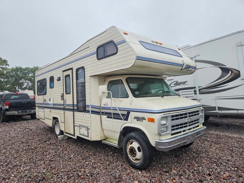 67732746 :رقم المزاد ، 2GBJG31K6K4165773 vin ، 1989 Chevrolet G30 مزاد بيع