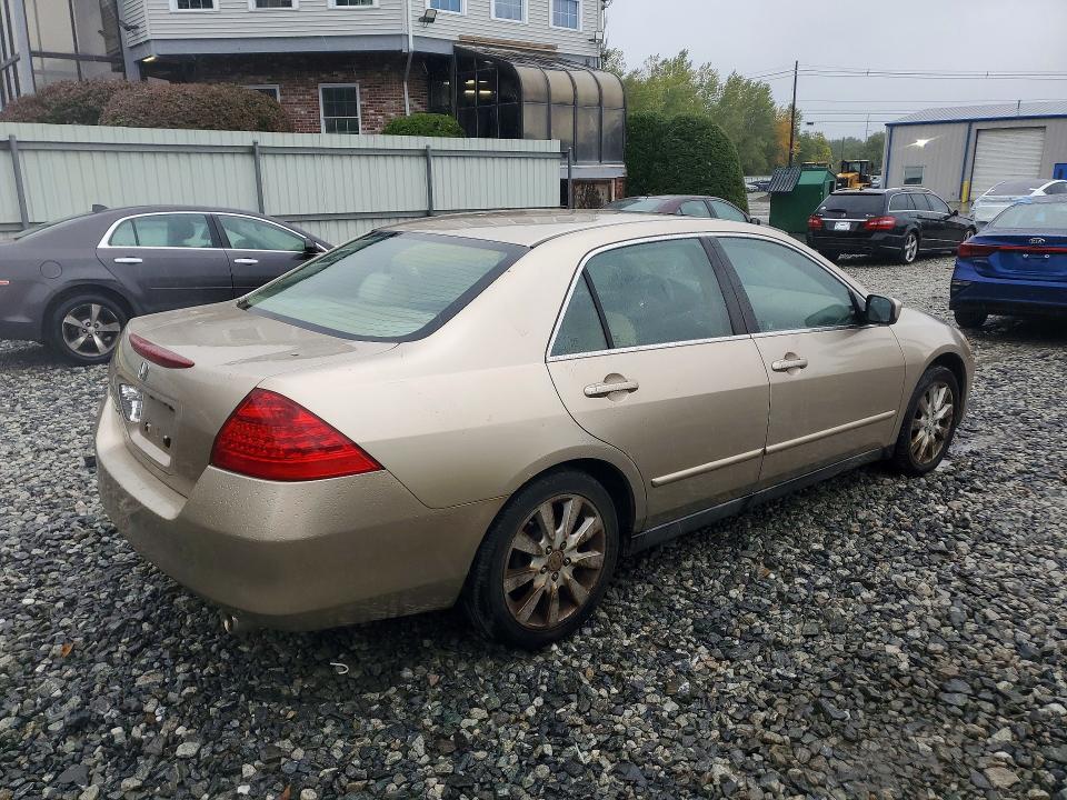 2006 Honda Accord მანქანა იყიდება აუქციონზე, vin: 1HGCM66386A041020, აუქციონის ნომერი: 70164116