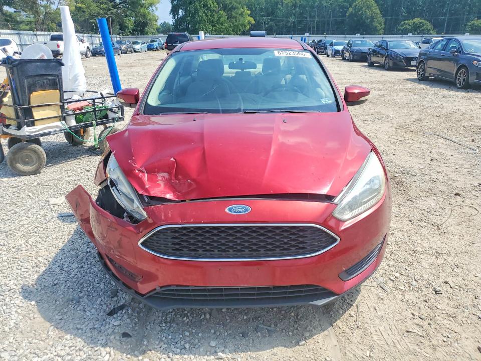 67523566 :رقم المزاد ، 1FADP3F21HL209013 vin ، 2017 Ford Focus مزاد بيع