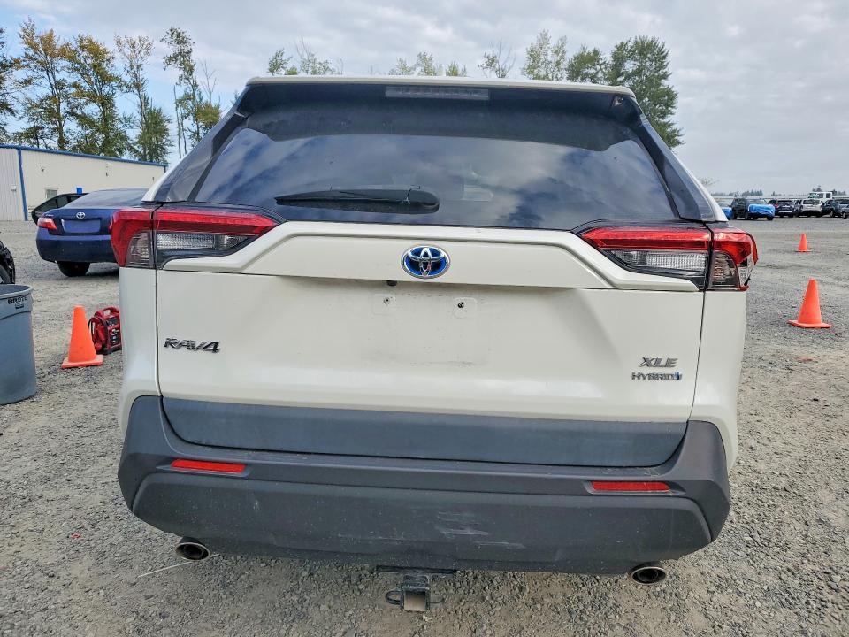 68872246 :رقم المزاد ، 4T3B6RFV5MU056709 vin ، 2021 Toyota Rav4 Hybrid مزاد بيع