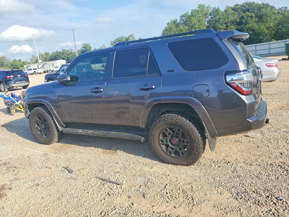Продажа на аукционе авто 2023 Toyota 4runner, vin: JTENU5JR5P6144263, номер лота: 68679216