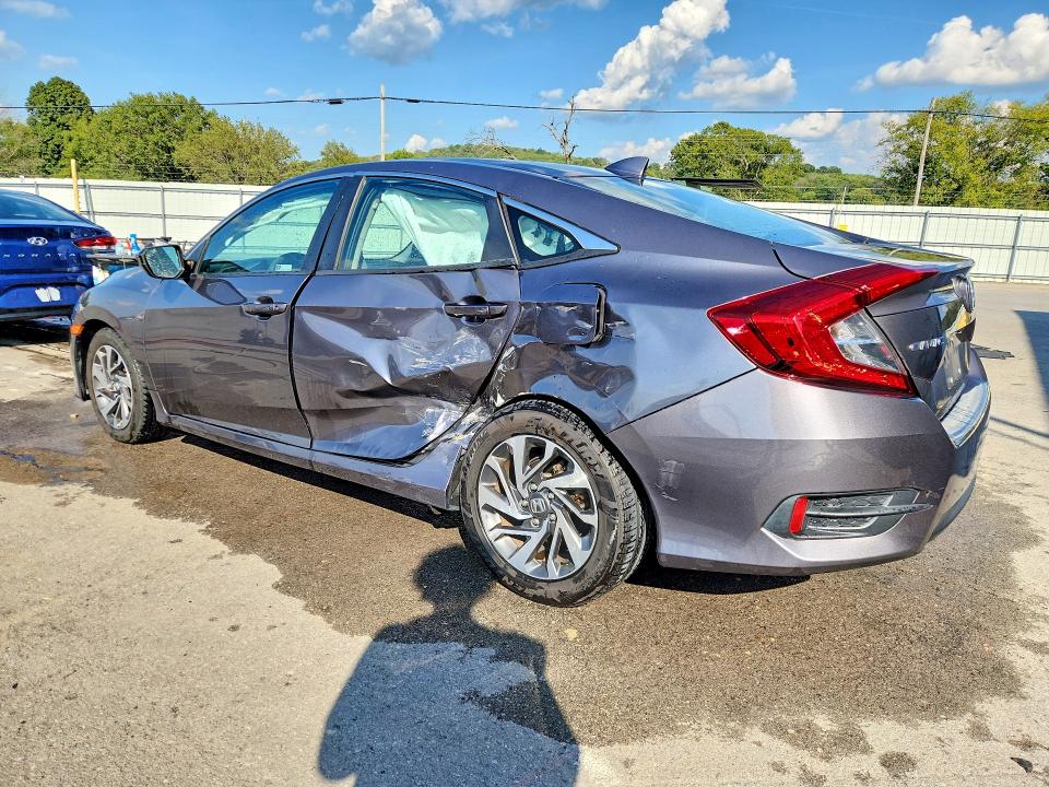 Aukcja sprzedaży 2018 Honda Civic, vin: 2HGFC2F72JH602494, numer aukcji: 67934006