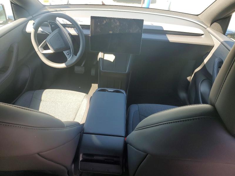 67700666 :رقم المزاد ، 7SAYGDED8TA735431 vin ، 2026 Tesla Model Y مزاد بيع