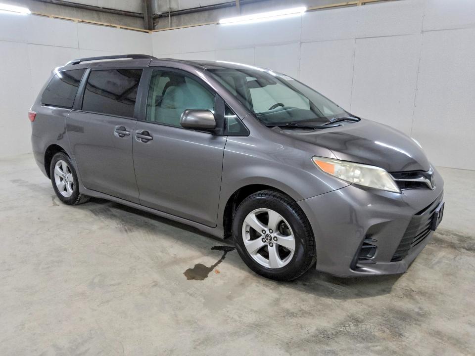 Продажа на аукционе авто 2019 Toyota Sienna, vin: 5TDKZ3DCXKS013097, номер лота: 68858666