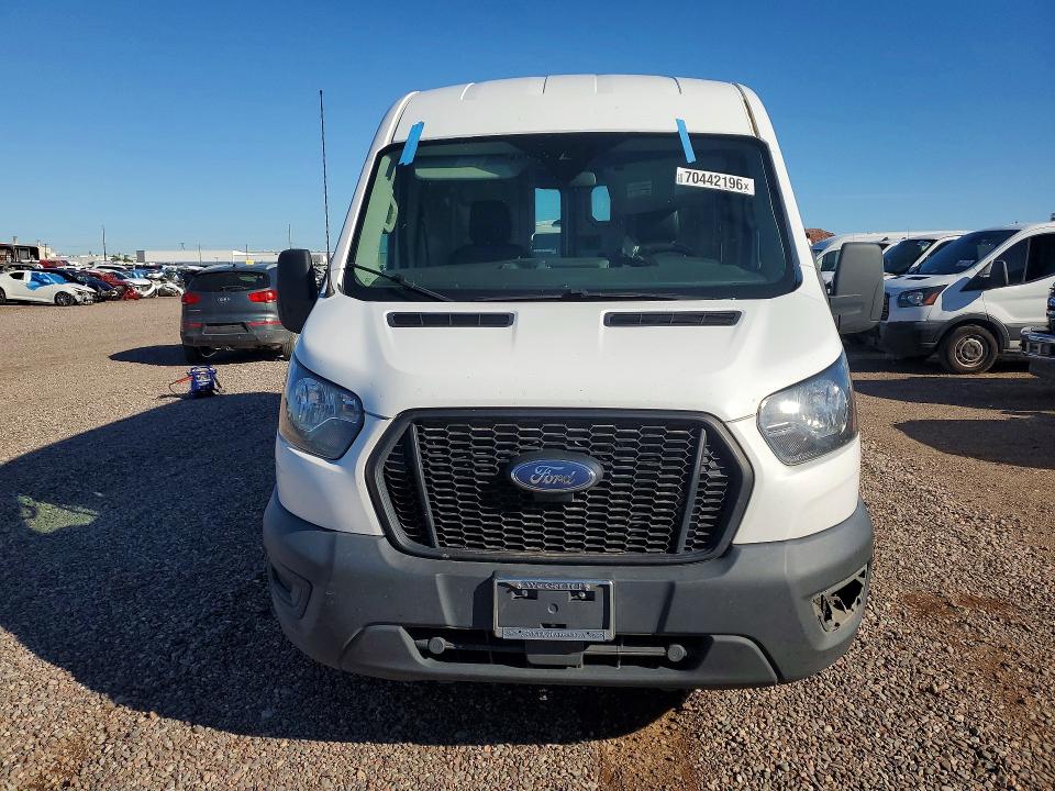 70442196 :رقم المزاد ، 1FTBR1C82PKB00864 vin ، 2023 Ford Transit مزاد بيع