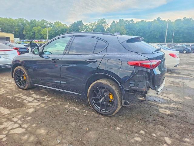 67784296 :رقم المزاد ، ZASPAKBN2M7D19629 vin ، 2021 Alfa Romeo Stelvio مزاد بيع