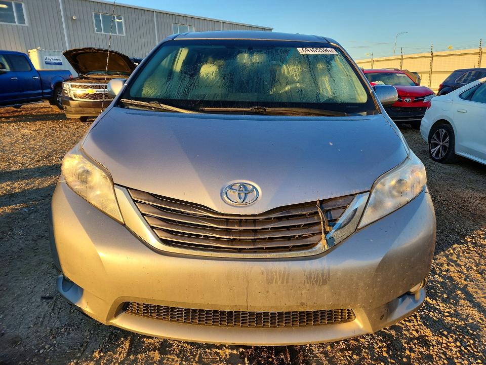 Auction sale of the 2011 Toyota Sienna, vin: 5TDYK3DC9BS169758, lot number: 69165596