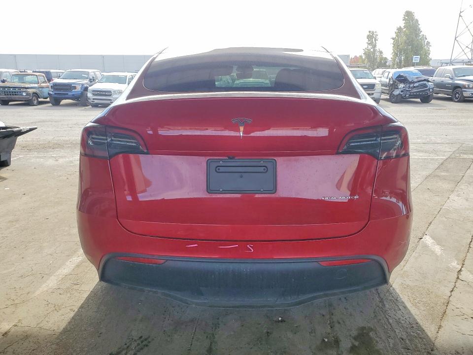 70510186 :رقم المزاد ، 7SAYGAEE1PF910389 vin ، 2023 Tesla Model Y مزاد بيع