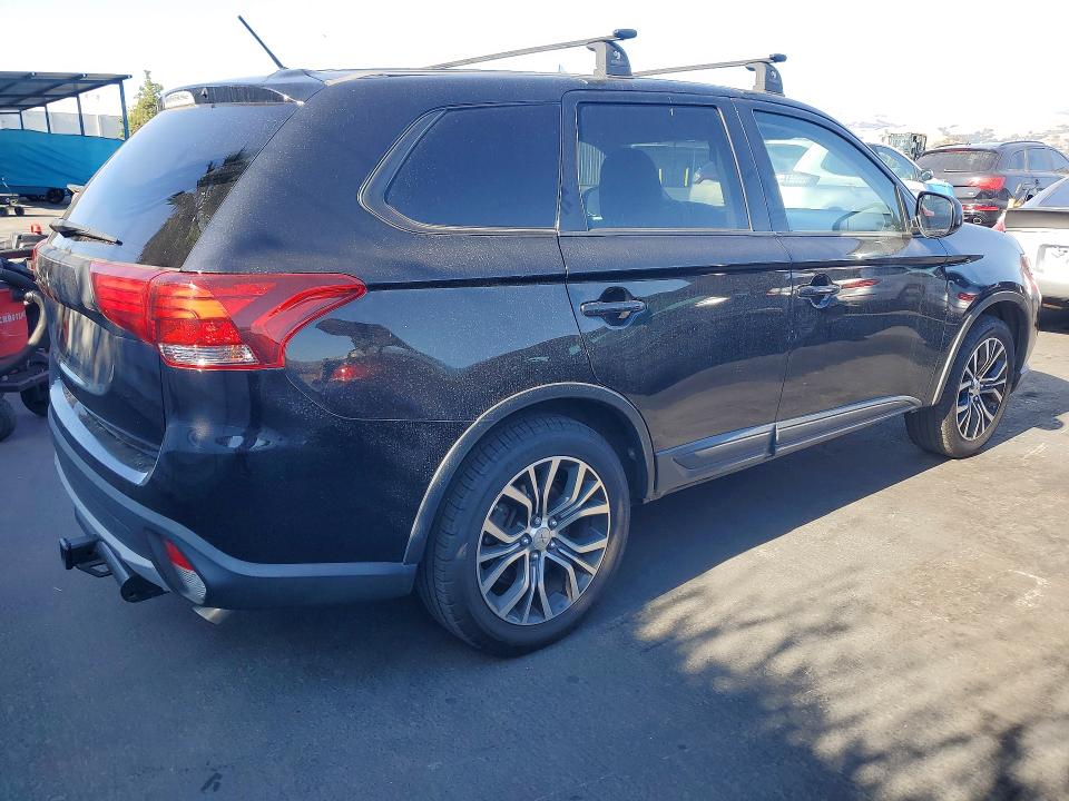 Продаж на аукціоні авто 2016 Mitsubishi Outlander, vin: JA4AZ3A31GZ035764, номер лоту: 69390996