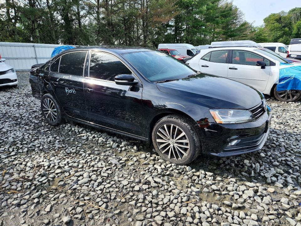 67705076 :رقم المزاد ، 3VWD17AJ4JM225435 vin ، 2018 Volkswagen Jetta مزاد بيع