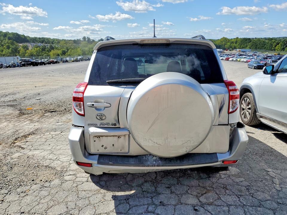 Продажа на аукционе авто 2010 Toyota Rav4, vin: 2T3YF4DV3AW042805, номер лота: 68623676