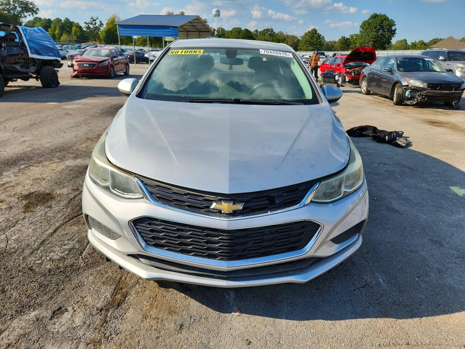 70428476 :رقم المزاد ، 1G1BC5SM1H7130085 vin ، 2017 Chevrolet Cruze مزاد بيع