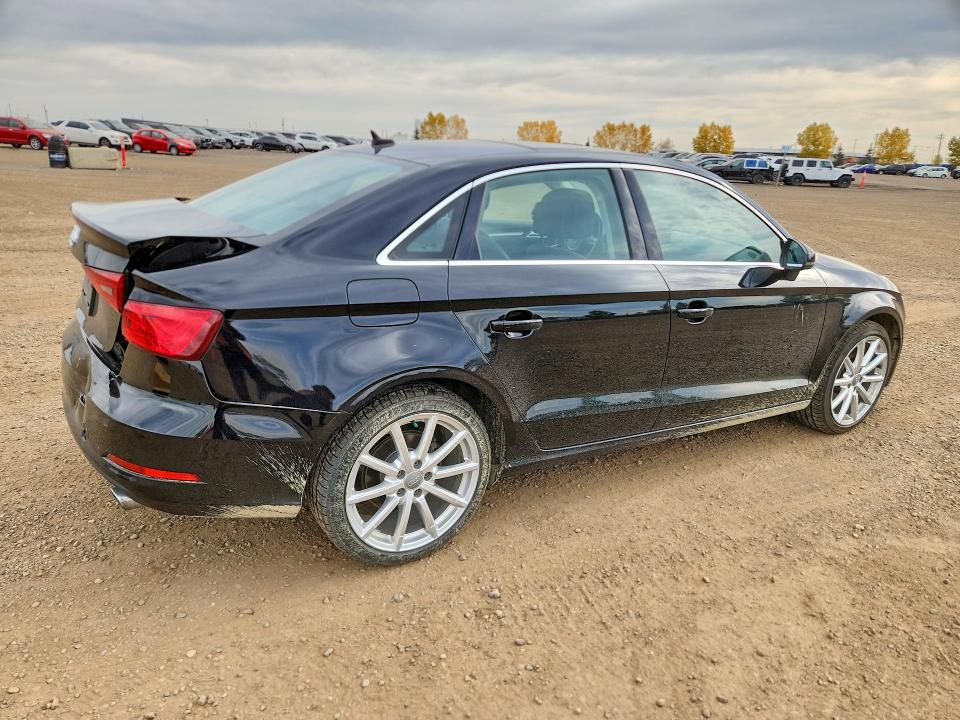70046236 :رقم المزاد ، WAUEFGFF9F1133350 vin ، 2015 Audi A3 مزاد بيع