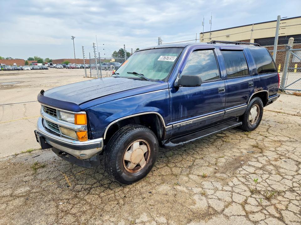 1999 Chevrolet Tahoe მანქანა იყიდება აუქციონზე, vin: 1GNEK13R9XJ322714, აუქციონის ნომერი: 66757856
