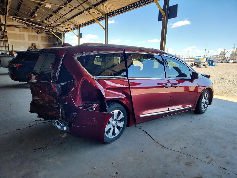 67044106 :رقم المزاد ، 2C4RC1N77JR183415 vin ، 2018 Chrysler Pacifica مزاد بيع