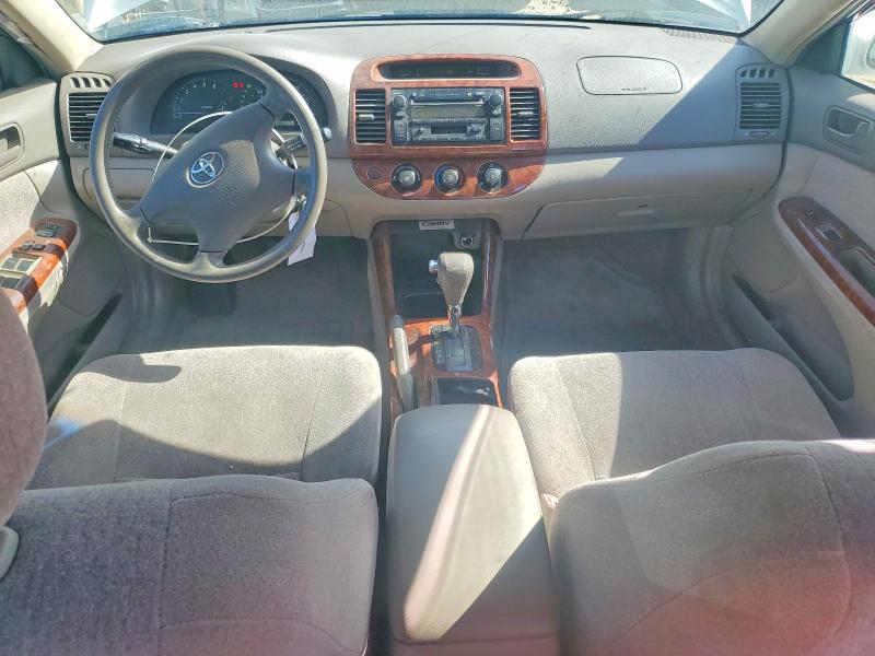 2004 Toyota Camry მანქანა იყიდება აუქციონზე, vin: JTDBE30K140279770, აუქციონის ნომერი: 70704226