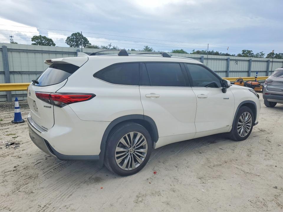 69533616 :رقم المزاد ، 5TDEBRCH9LS005110 vin ، 2020 Toyota Highlander مزاد بيع