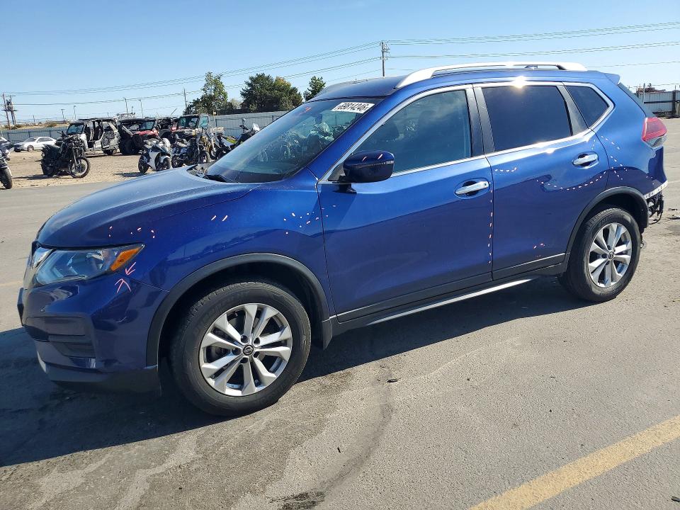 2018 Nissan Rogue მანქანა იყიდება აუქციონზე, vin: 5N1AT2MV1JC830737, აუქციონის ნომერი: 69814246