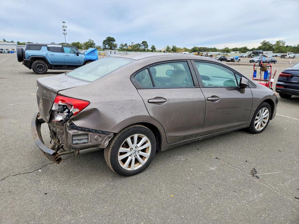 2012 Honda Civic მანქანა იყიდება აუქციონზე, vin: 2HGFB2F92CH570816, აუქციონის ნომერი: 70553716