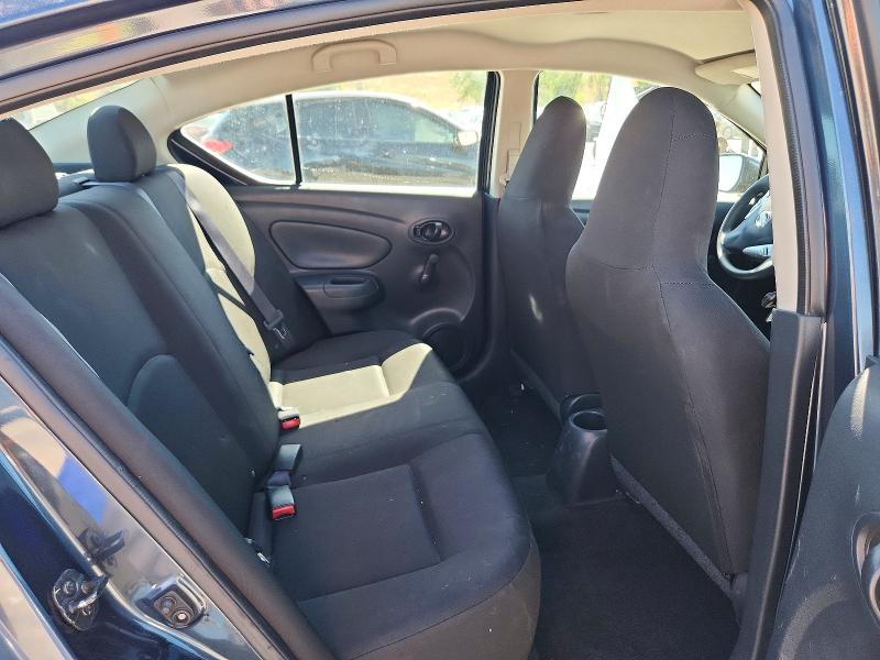 68421506 :رقم المزاد ، 3N1CN7AP4HL821378 vin ، 2017 Niss Versa مزاد بيع