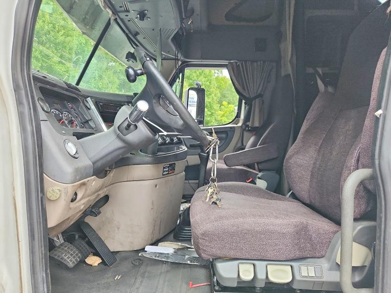 Продаж на аукціоні авто 2014 Freightliner Cascadia, vin: 3AKJGLD54ESFP1763, номер лоту: 67256786