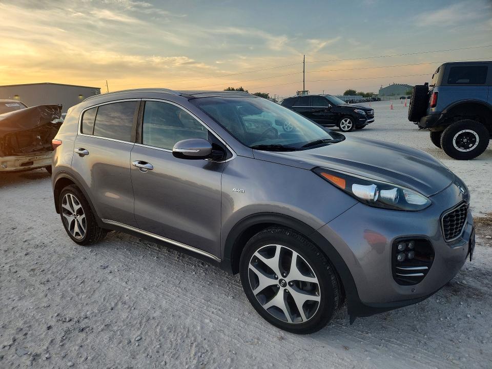 Продажа на аукционе авто 2017 Kia Sportage, vin: KNDPRCA64H7240373, номер лота: 68896206