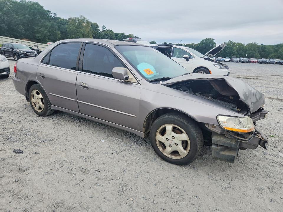 2000 Honda Accord მანქანა იყიდება აუქციონზე, vin: JHMCG5652YC011888, აუქციონის ნომერი: 68633166