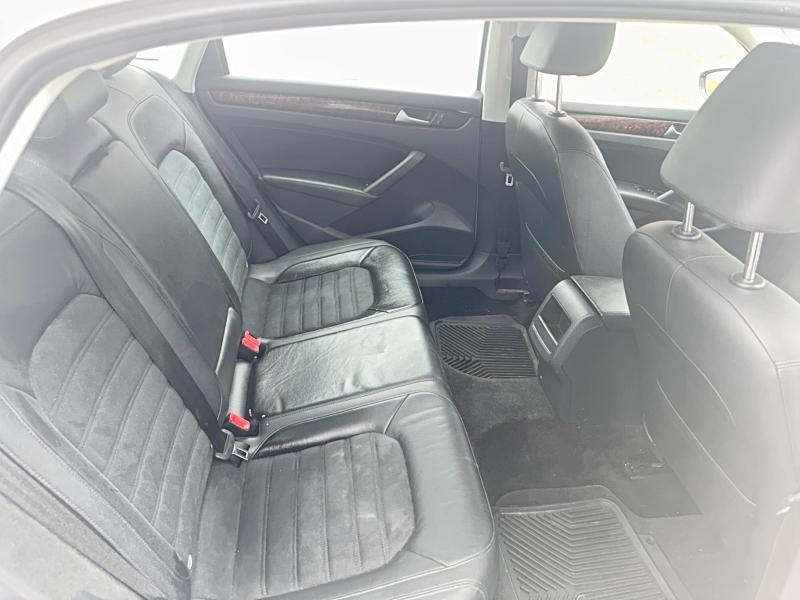 68635376 :رقم المزاد ، 1VWCN7A34CC069614 vin ، 2012 Volkswagen Passat مزاد بيع