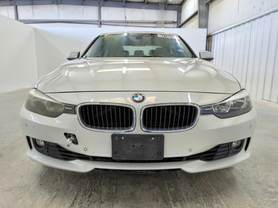 62726736 :رقم المزاد ، WBA3A5G51ENP30726 vin ، 2014 Bmw 328 مزاد بيع