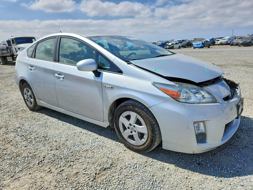 69896916 :رقم المزاد ، JTDKN3DU4B0322202 vin ، 2011 Toyota Prius مزاد بيع