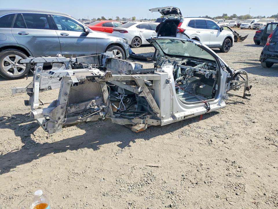 70560056 :رقم المزاد ، WUAVNAFG2BN000687 vin ، 2011 Audi R8 مزاد بيع